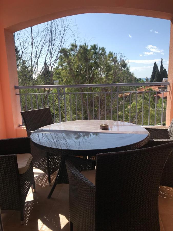 Апартаменти Limnaria Gardens K203 In