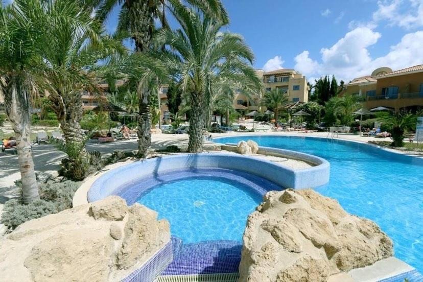 Апартаменти Limnaria Gardens K203 In *